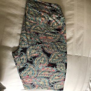 LuLaRoe tall and curvy leggings